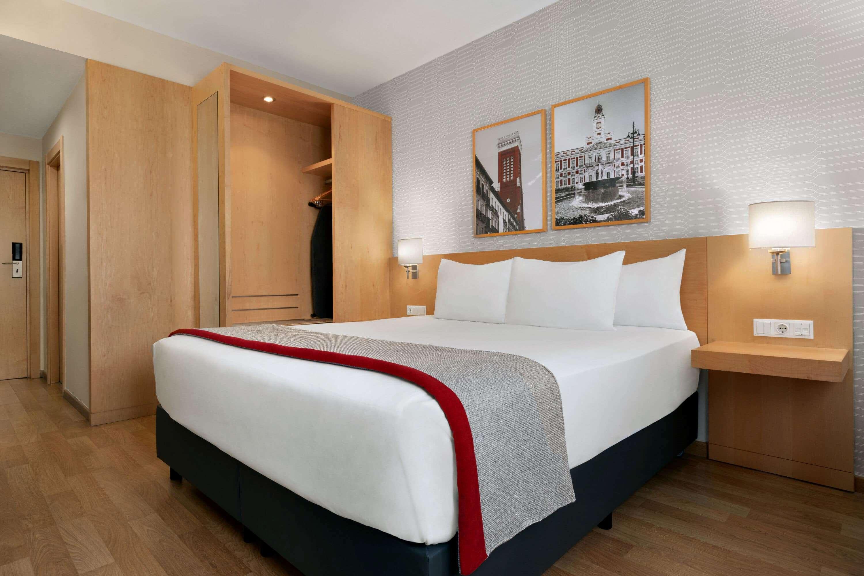 Ramada By Wyndham Madrid Getafe Hotel Ngoại thất bức ảnh