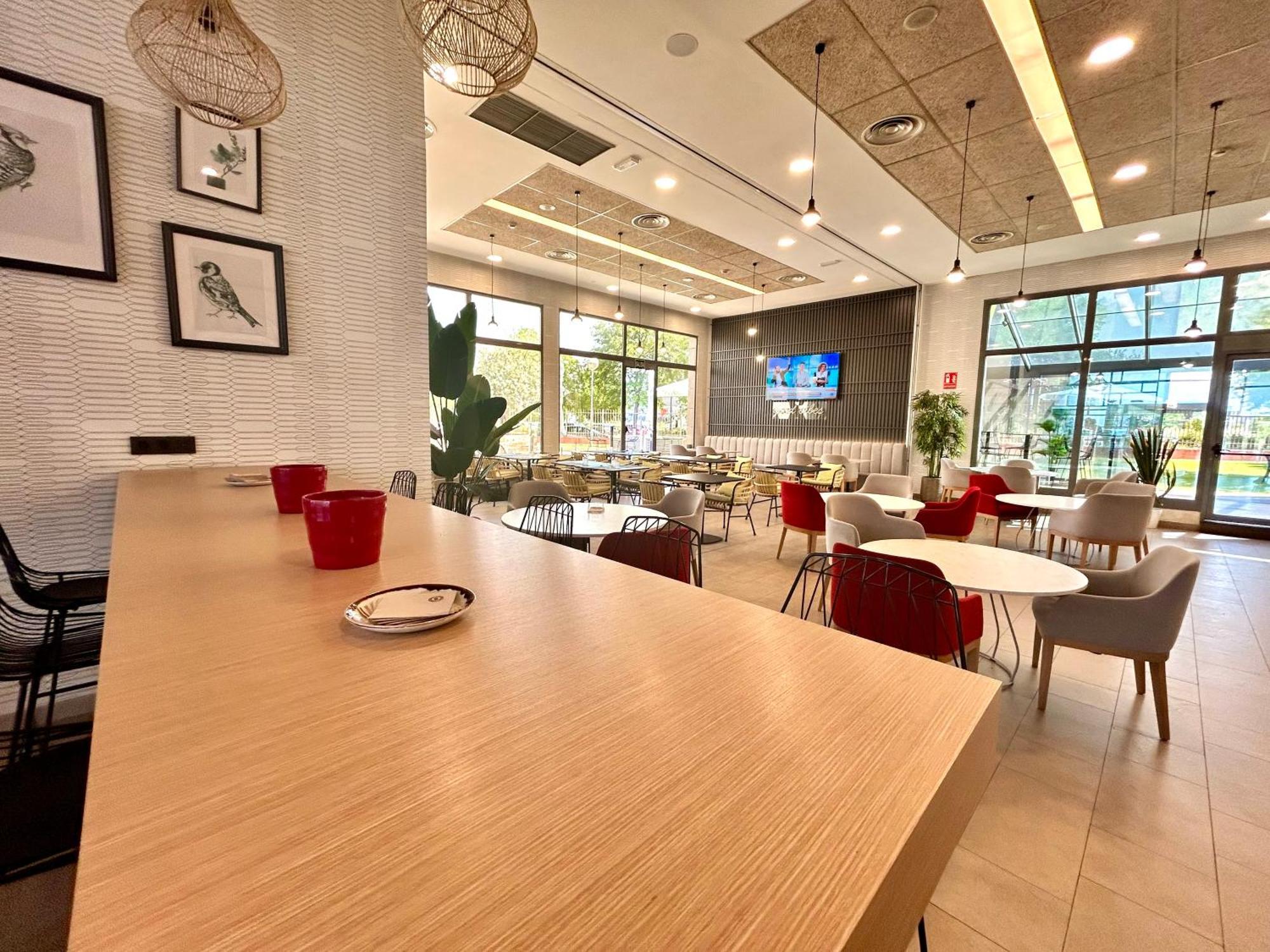 Ramada By Wyndham Madrid Getafe Hotel Ngoại thất bức ảnh