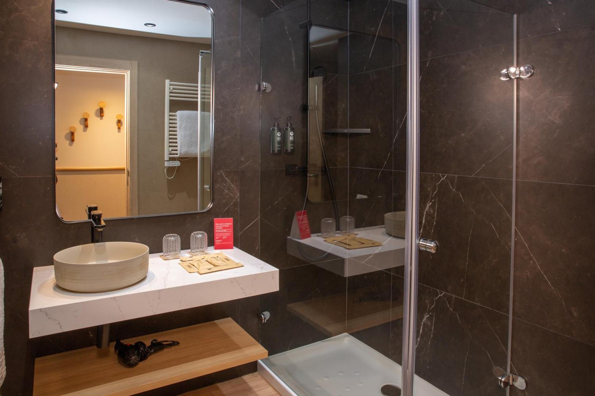 Ramada By Wyndham Madrid Getafe Hotel Ngoại thất bức ảnh