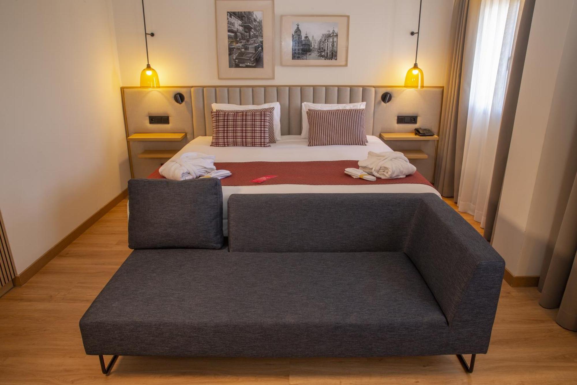 Ramada By Wyndham Madrid Getafe Hotel Ngoại thất bức ảnh